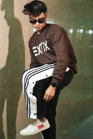 Black Snap Button Straight Fit Pant For Mens
