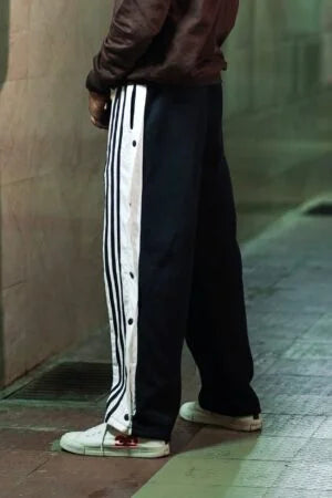 Black Snap Button Straight Fit Pant For Mens